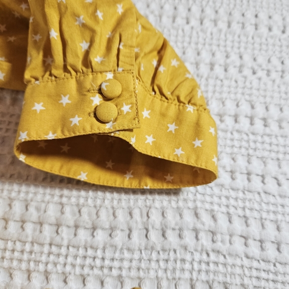 Madewell Size xs Mustard yellow star print top with side tie - Picture 5 of 9